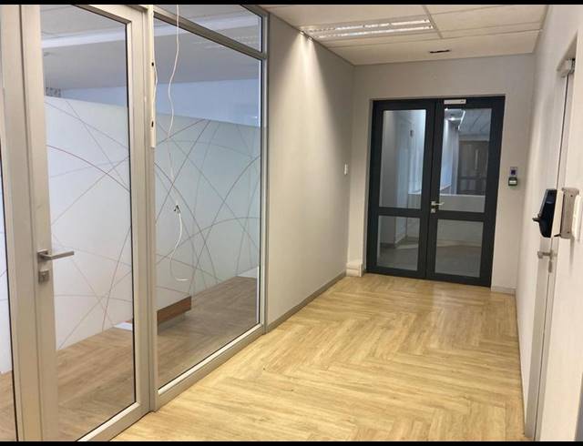 BUSINESS PROPERTY TO RENT IN BONAERO PARK